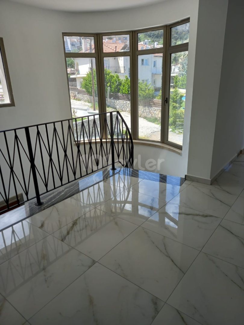 3+1  LUXURY VİLLA FOR SALE WİTH SEA aAND MOUNTAİN VIEW