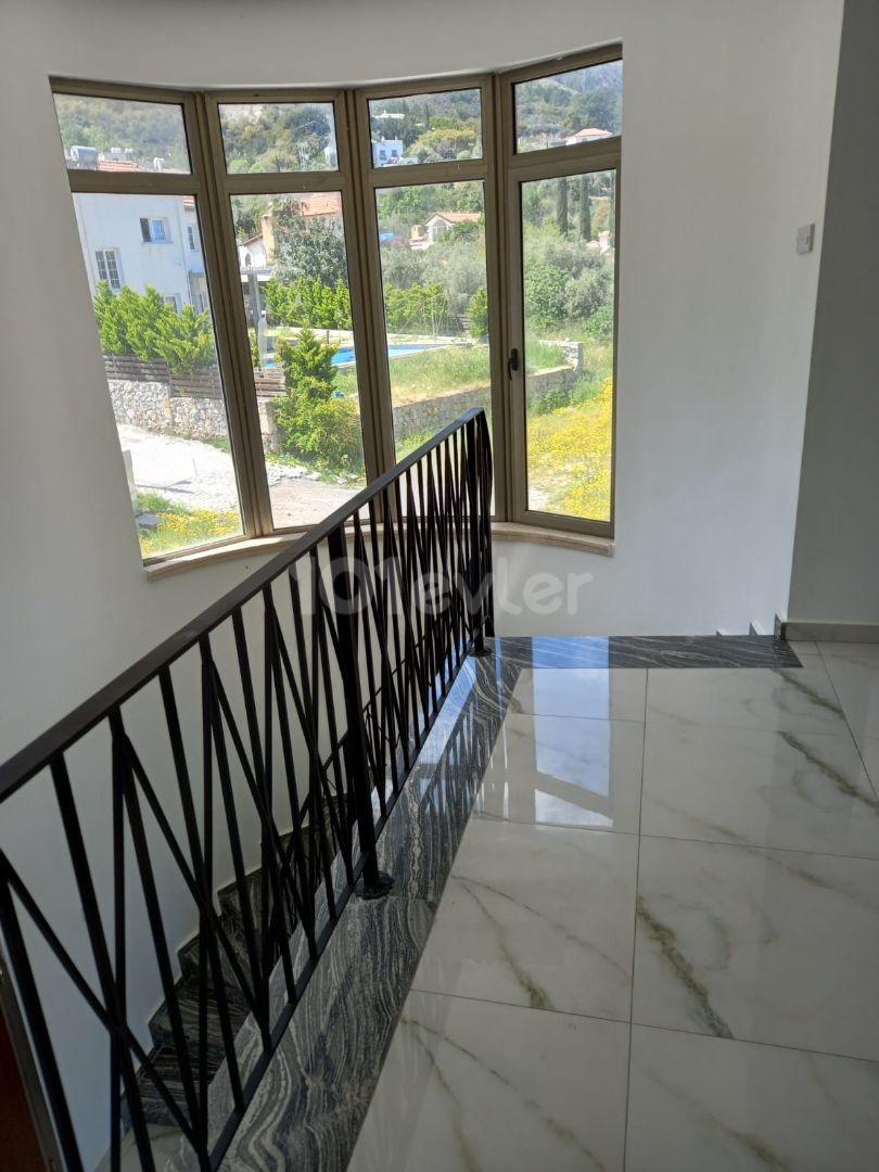 3+1  LUXURY VİLLA FOR SALE WİTH SEA aAND MOUNTAİN VIEW