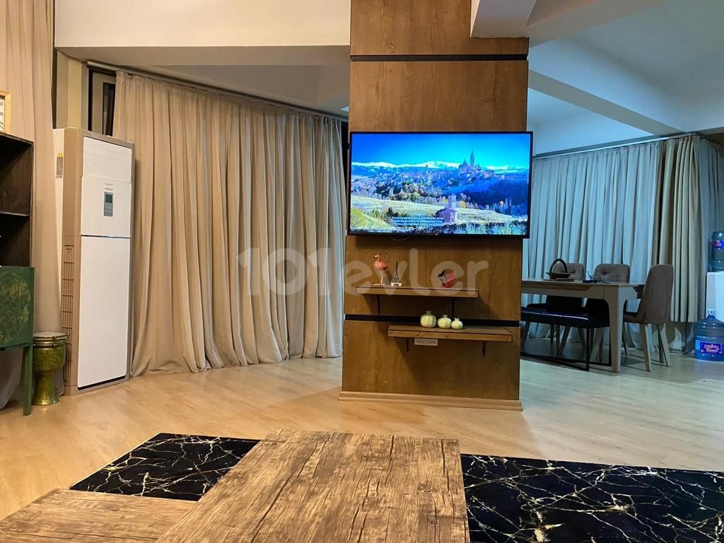 GİRNE MERKEZDE 3+1 KİRALIK PENTHOUSE