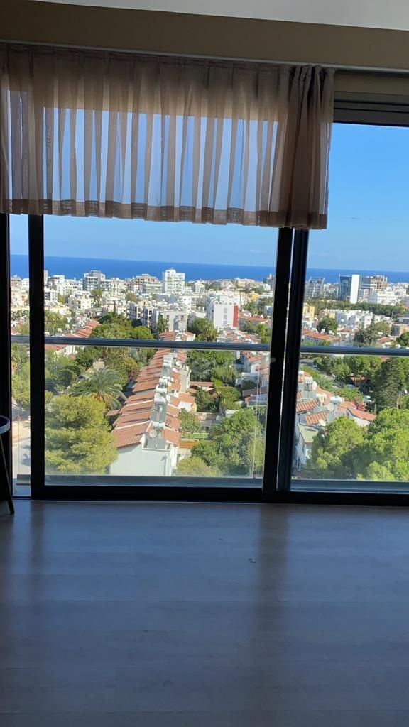 GİRNE MERKEZDE 3+1 KİRALIK PENTHOUSE