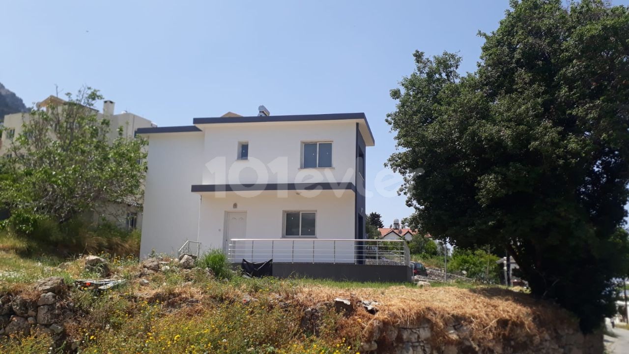 3+1 luxury villa for sale in the Çatalköy 