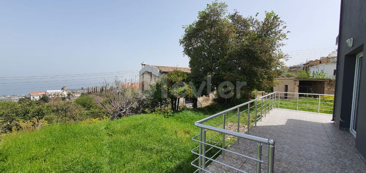 3+1 luxury villa for sale in the Çatalköy 