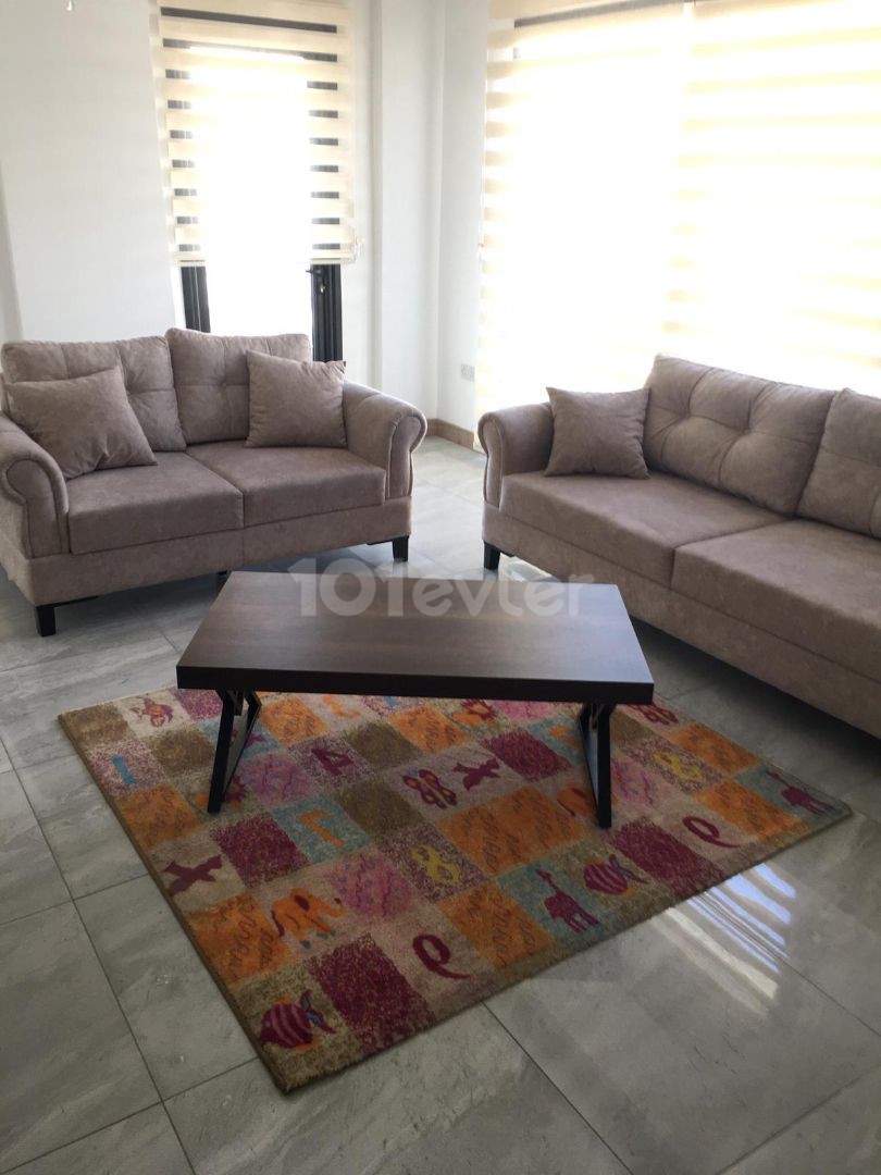 2+1 flat for sale in the center off Kyreniye 