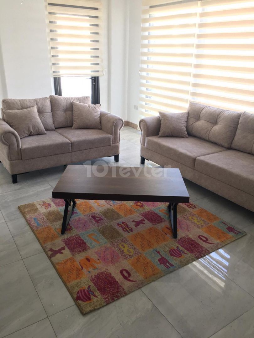 2+1 flat for sale in the center off Kyreniye 