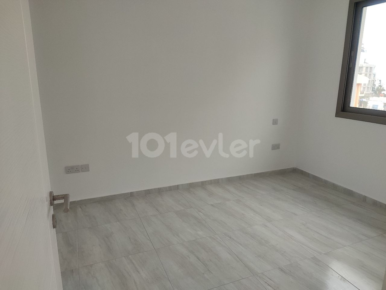 2+1 flat for sale in the center off Kyreniye with a commercial permit