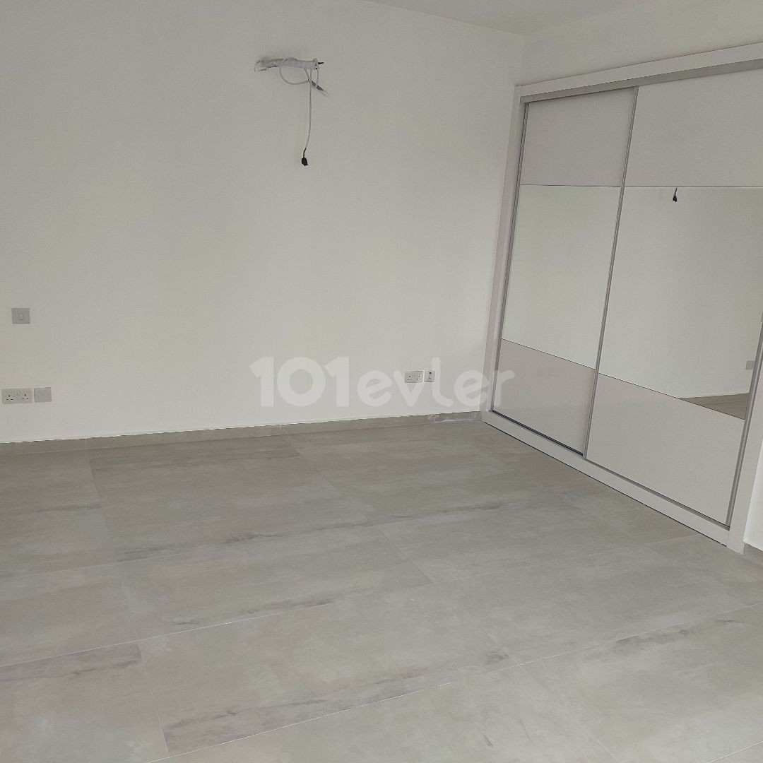 3+1 modernes Super-Luxus-Penthouse zum Verkauf im Zentrum von Kyrenia