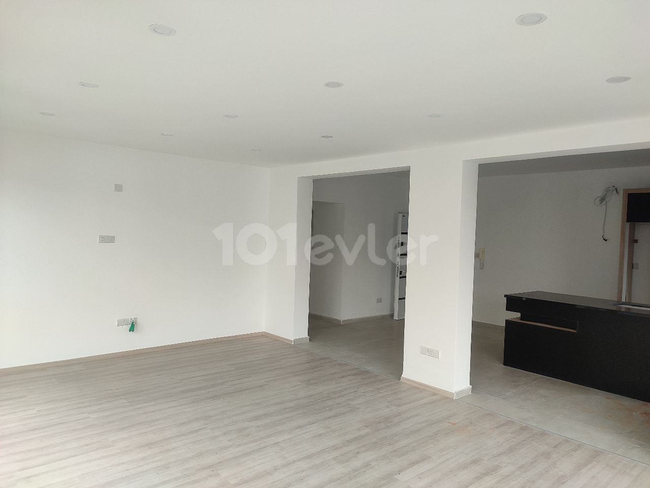 3+1 modernes Super-Luxus-Penthouse zum Verkauf im Zentrum von Kyrenia