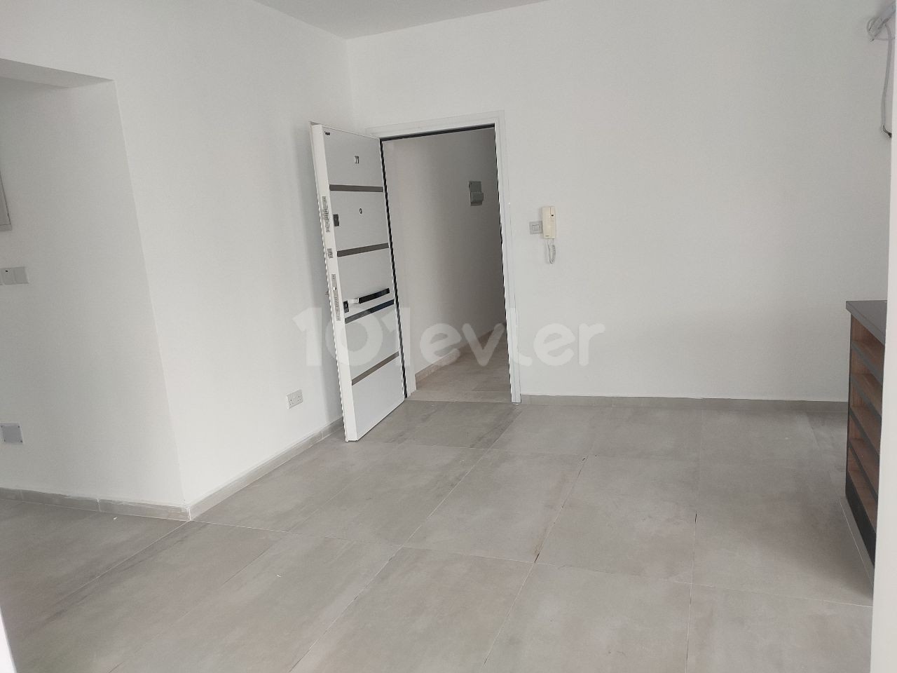 3+1 modernes Super-Luxus-Penthouse zum Verkauf im Zentrum von Kyrenia