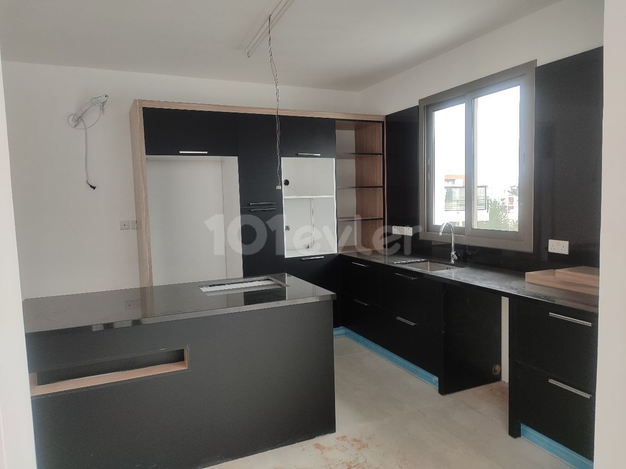 3+1 modernes Super-Luxus-Penthouse zum Verkauf im Zentrum von Kyrenia