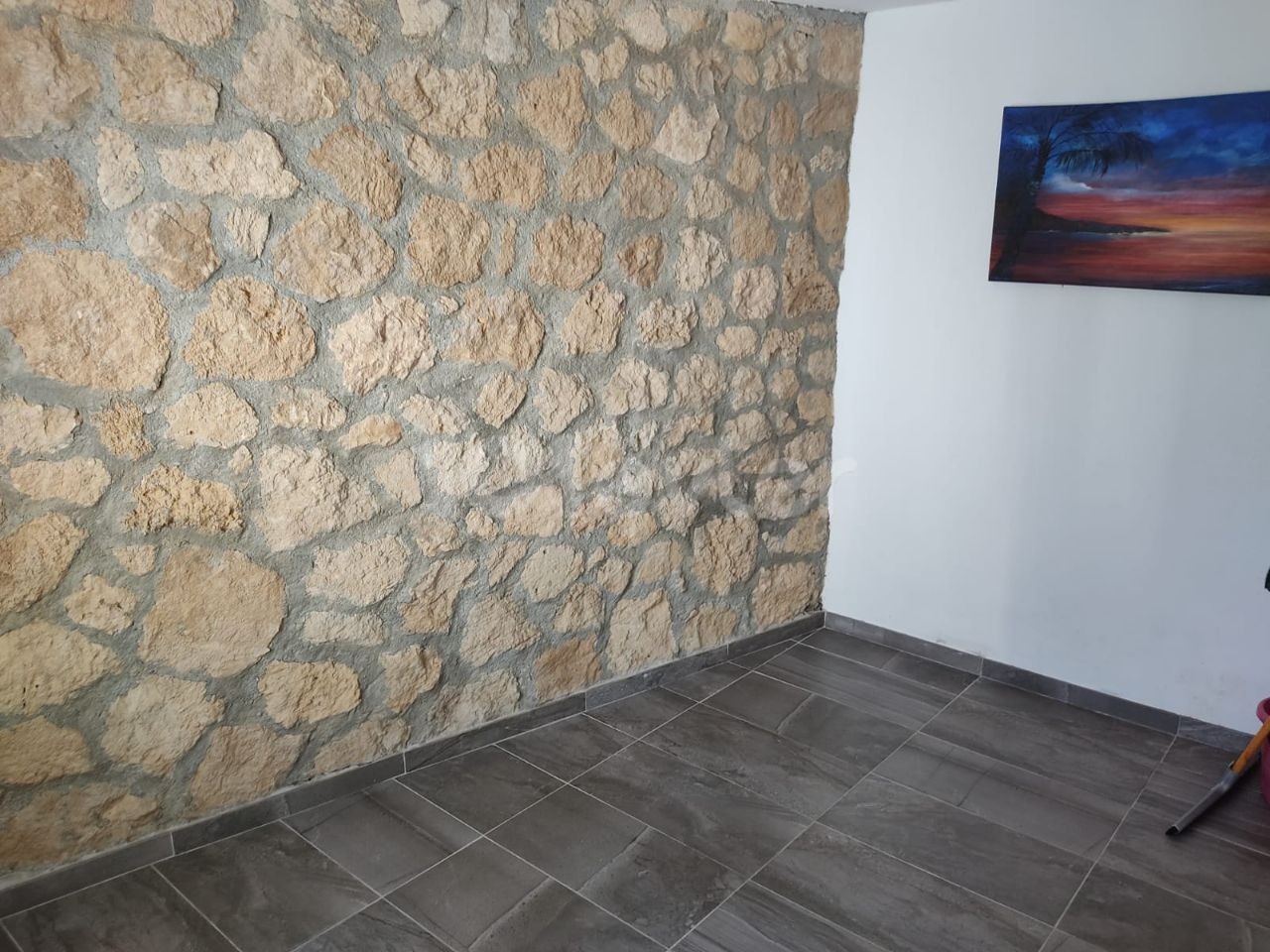 Girne Alsancakta 1800m2 arazi içerisinde satılık  3+1 villa ve 2+1  bungalow