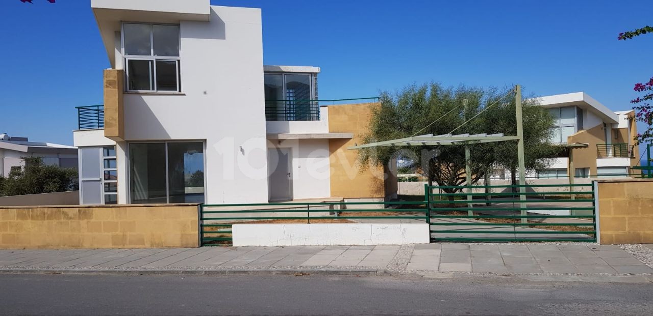 Girne Özankoy da özel havuzlu kiralık Villa!