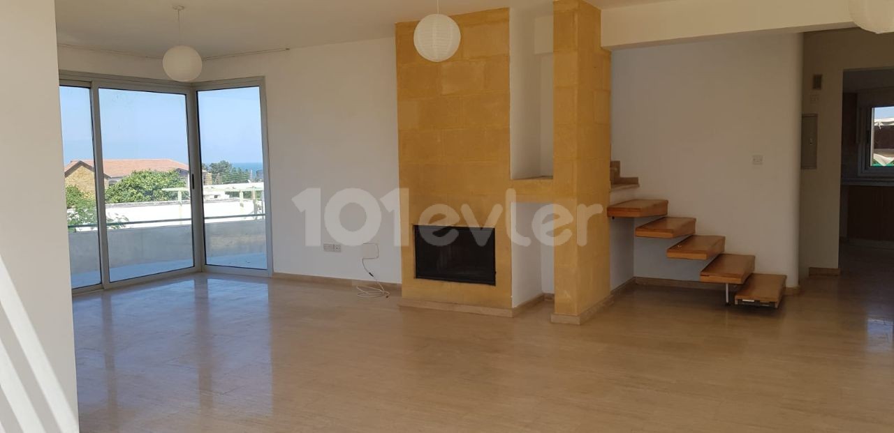 Villa for rent with private pool in Kyrenia Özankoy!