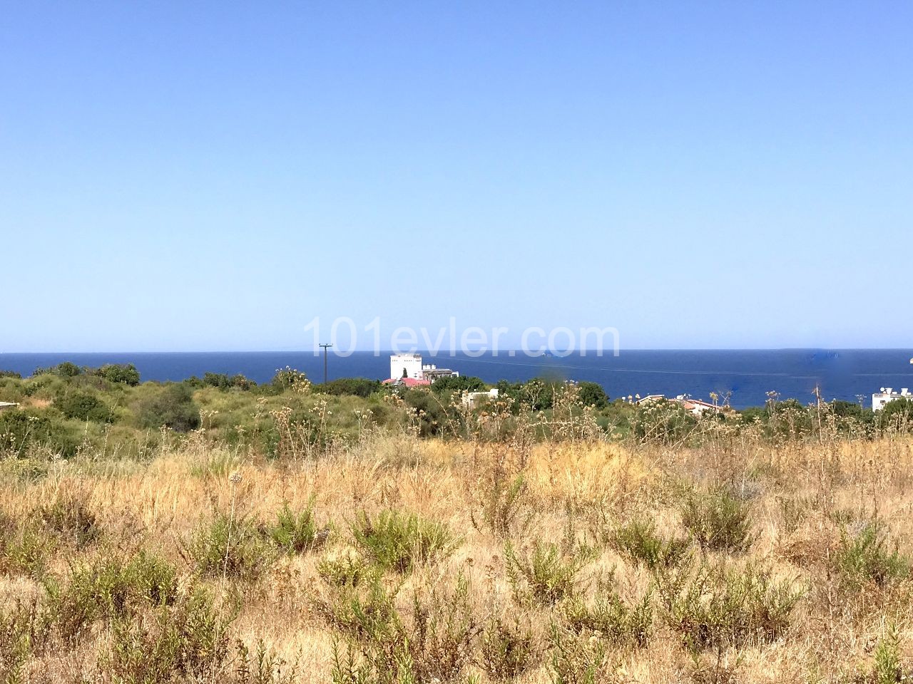 Turkish cob land with mountain and sea views in Kyrenia Karsiyaka.05338403555 ** 