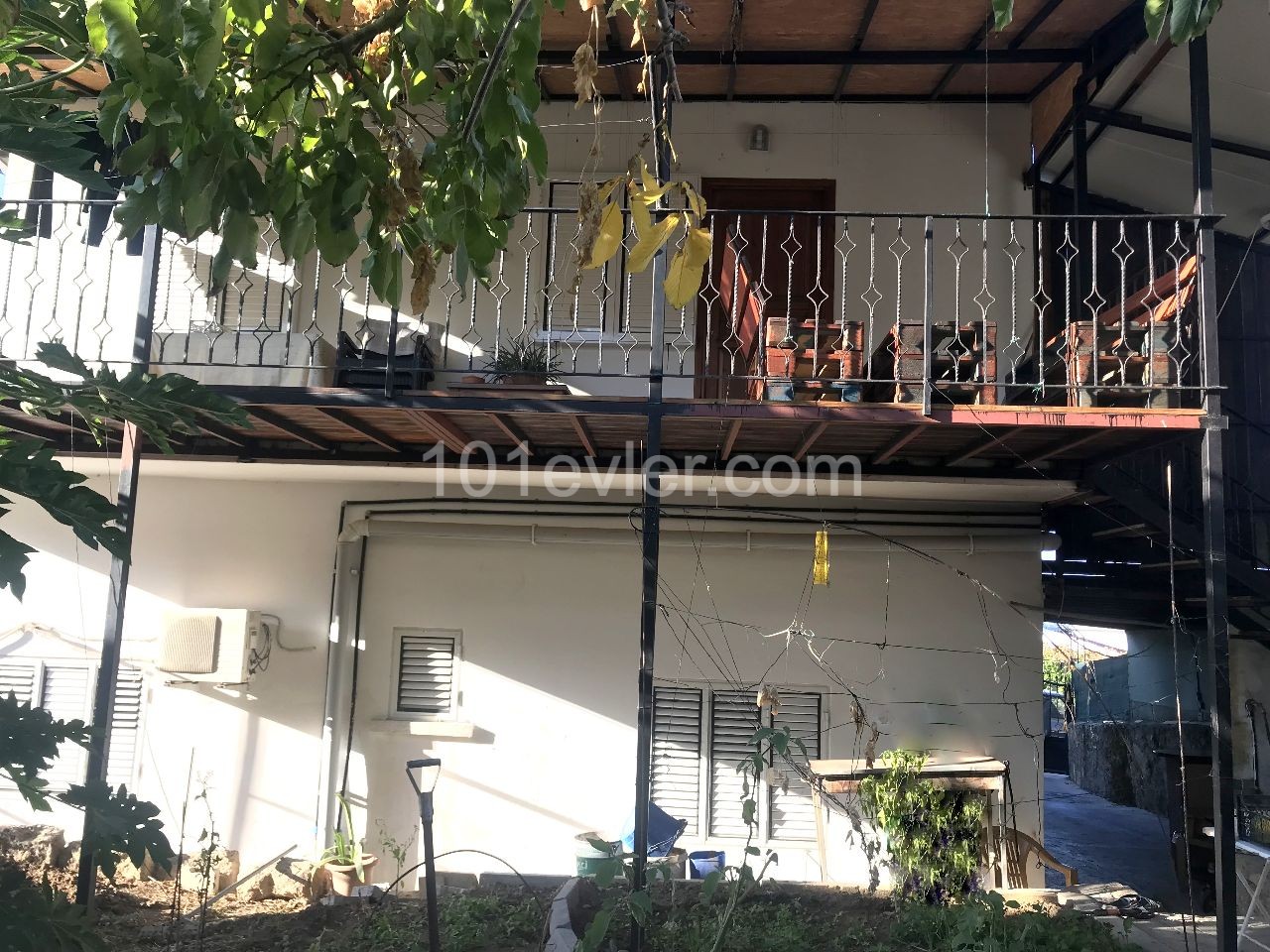 Dorfhaus mit 3 Schlafzimmern in Kyrenia Alsancak Dorf. 05338403555 ** 