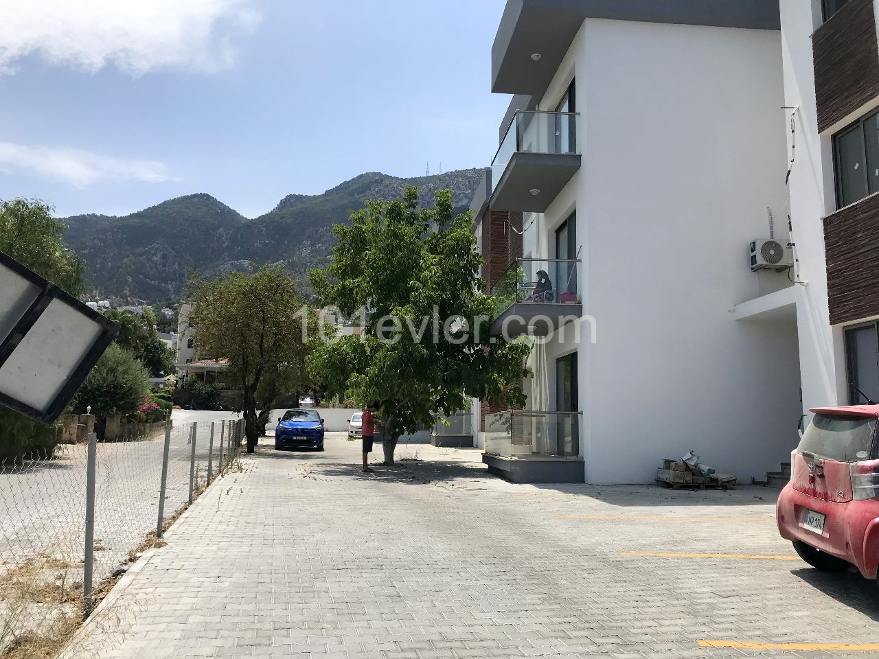 2+1 ground floor flat in Girne Lapta, ready to move in. 05338403555 ** 