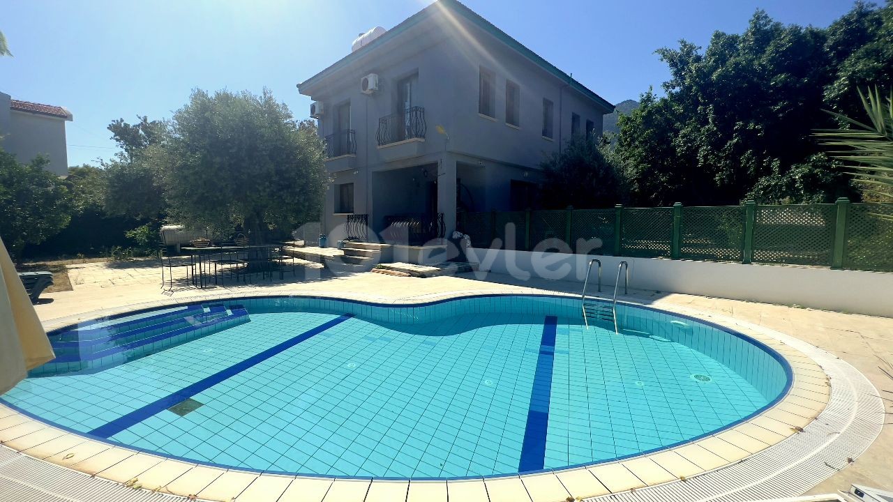 In Kyrenia Lapta village, 3 beroom villa with private swimming pool. Fully furnished. Ready title deed. No VAT. 05338403555