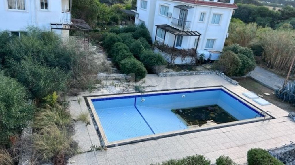 Kyrenia, 100 m vom Strandweg Lapta 3 2 + 1 Wohnung zum Verkauf. jede Investitionsagentur hat eine Höhe von bis zu 48.000 Grad. 3 zusammen verkauft werden und ein Zahlungsplan erstellt wird. 05338403555 ** 