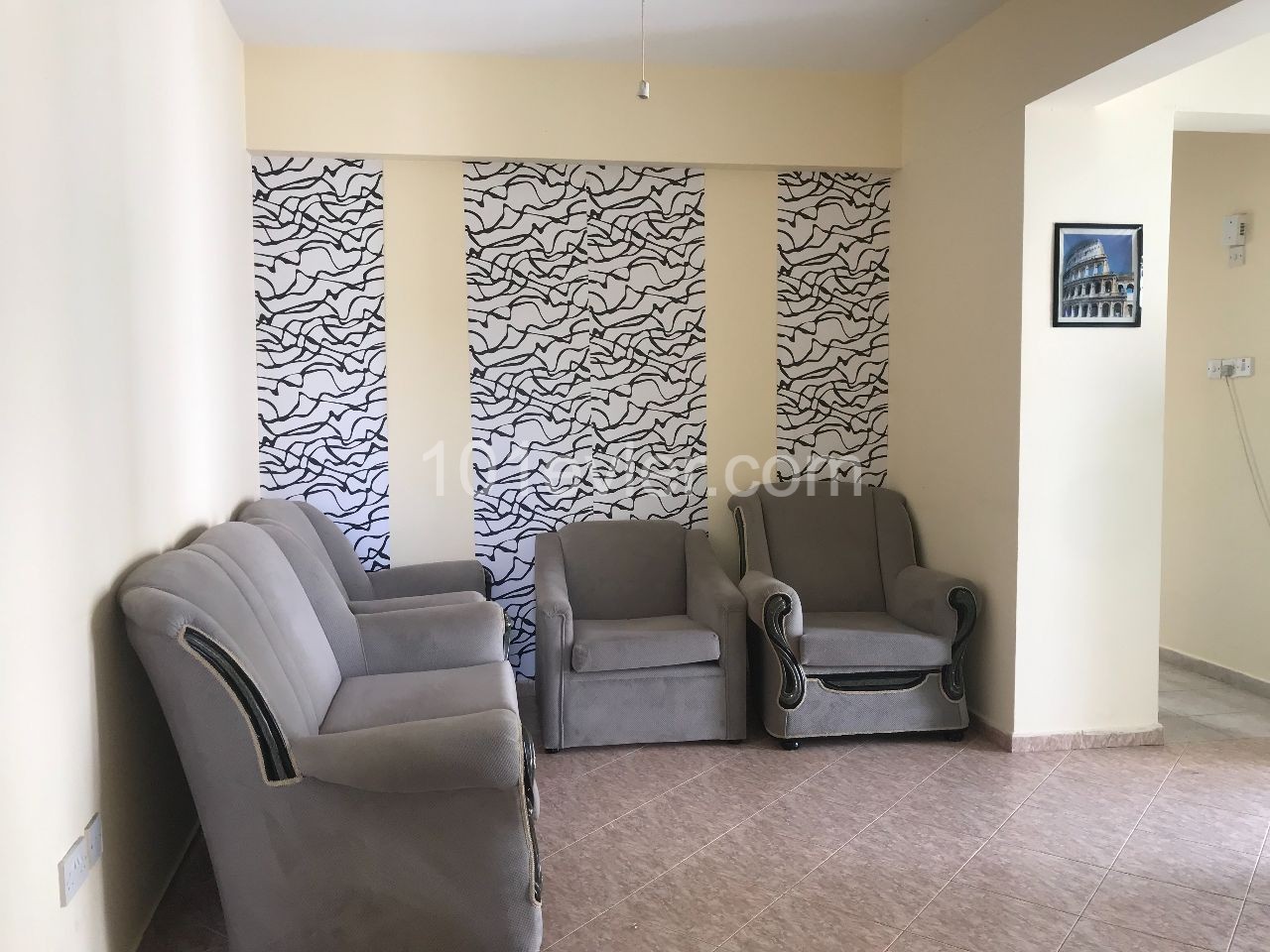 A complete apartment for sale in the center of Kyrenia, Kasgar court area. 3 floors 12 apartments. Equivalent stub. 05338403555 ** 