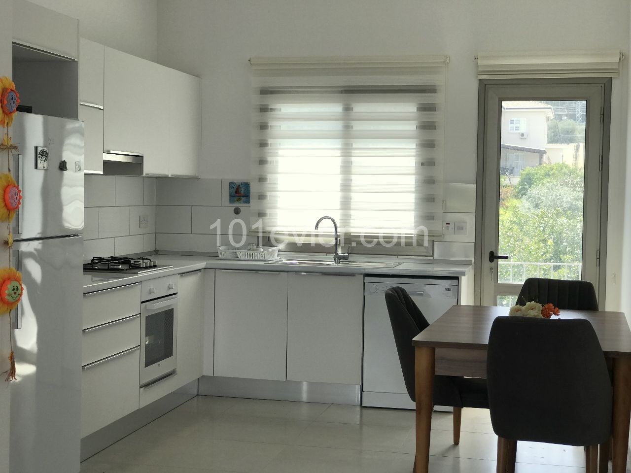 1st floor flat with terrace is for rent in a 7x24 secure site in Alsancak, Girne.05338403555 ** 