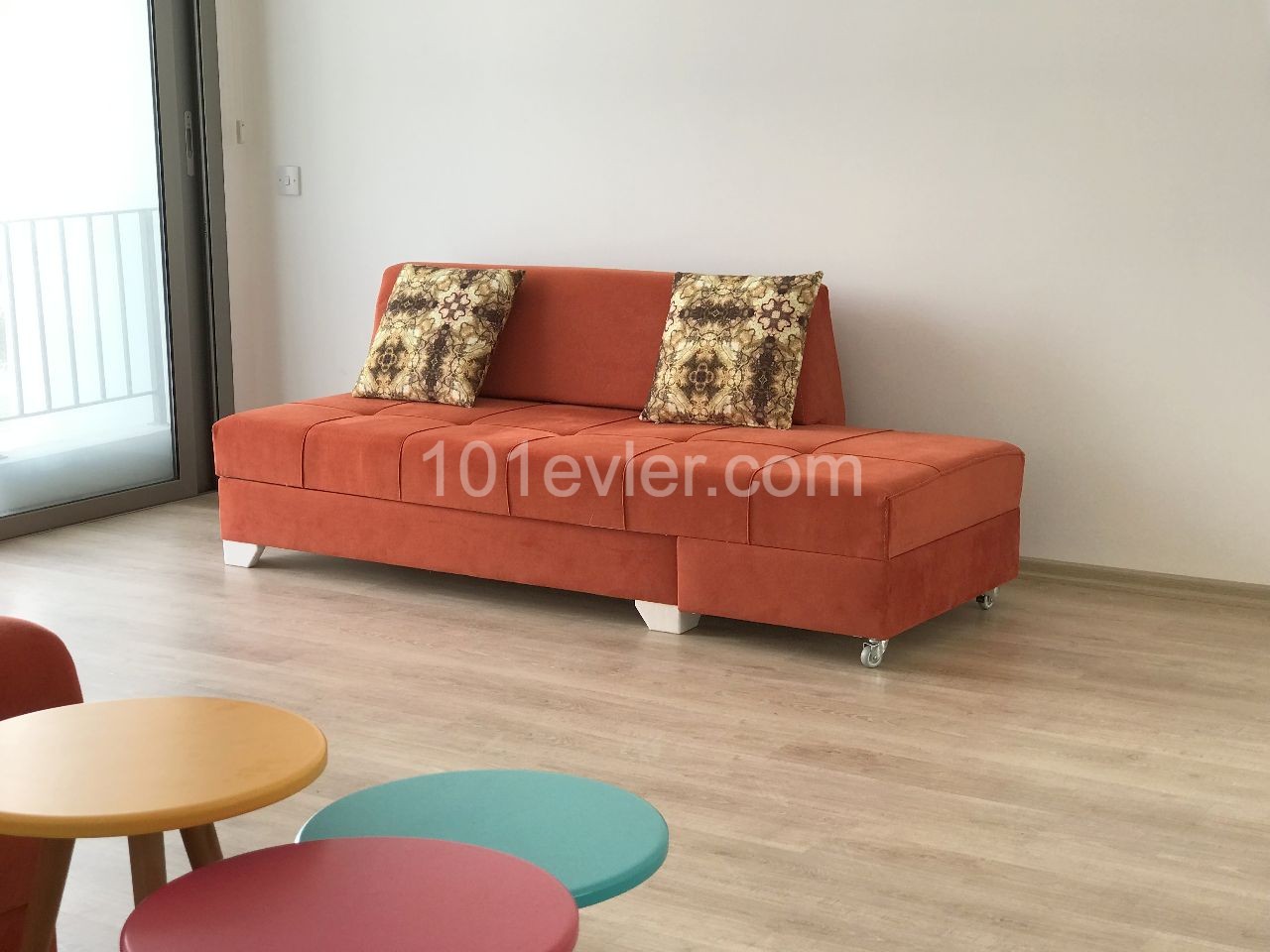 1st floor flat with terrace is for rent in a 7x24 secure site in Alsancak, Girne.05338403555 ** 