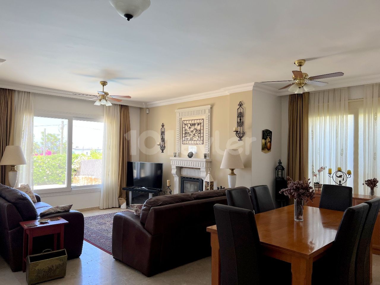 4-Zimmer-villa in Kyrenia, Alsancak, voll möbliert und mit privatem Pool. Unsere Villa in der Nähe von Necat British wurde mit einer fertigen Mehrwertsteuer bezahlt. 05338403555 ** 