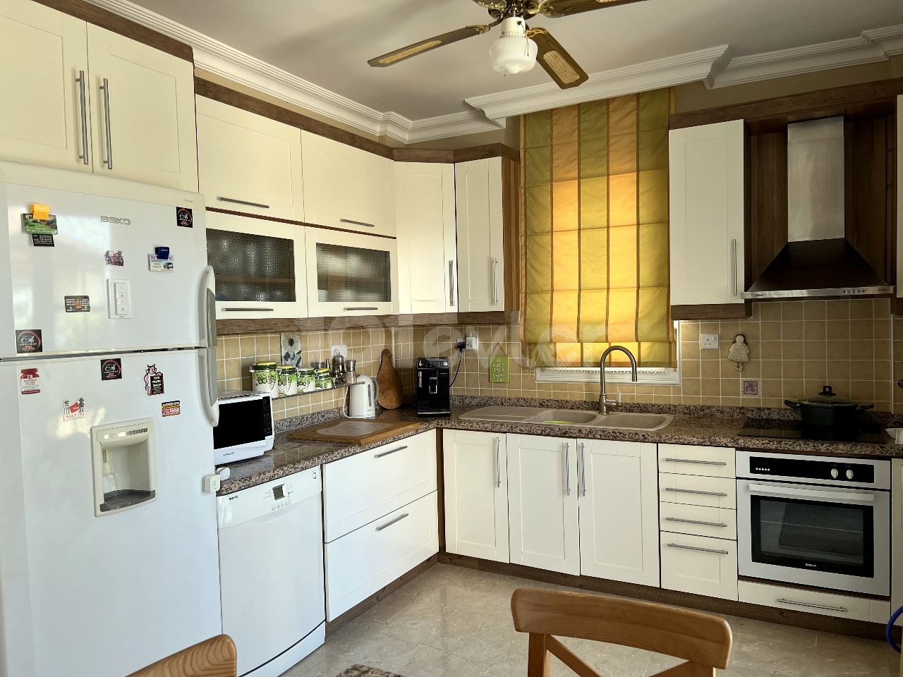 4-Zimmer-villa in Kyrenia, Alsancak, voll möbliert und mit privatem Pool. Unsere Villa in der Nähe von Necat British wurde mit einer fertigen Mehrwertsteuer bezahlt. 05338403555 ** 