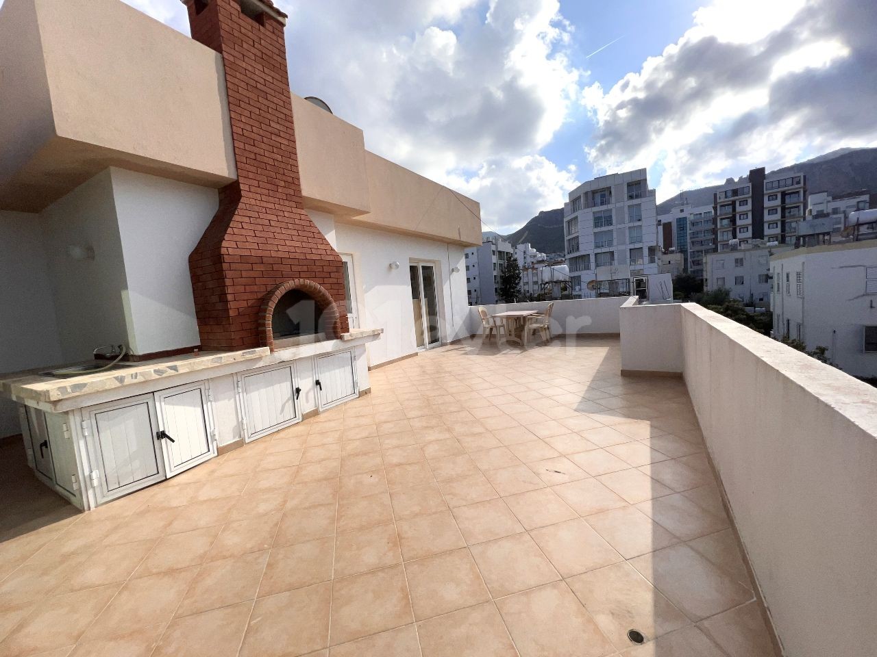 Penthouse For Sale in Girne Merkez, Kyrenia