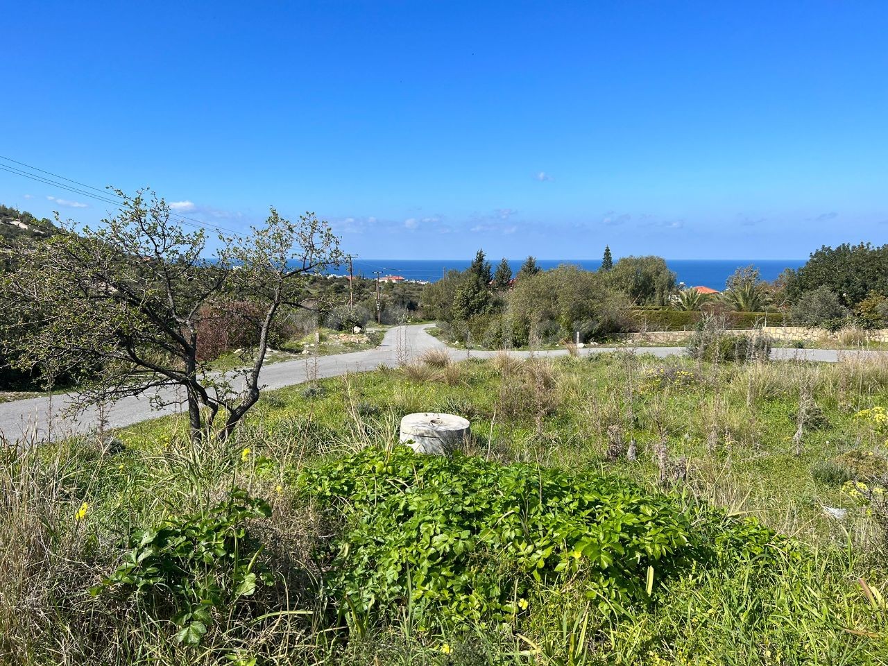 3.5 acres of land with mountain and sea views in Karsiyaka, Kyrenia. 05338403555 ** 