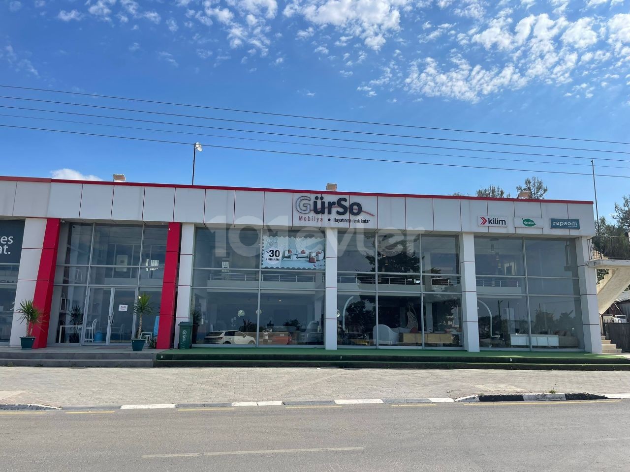 Complete shop for rent consisting of a combination of 4 shops for rent next to Halos trading in Kyrenia, Alsancak. 0533/0548 8403555