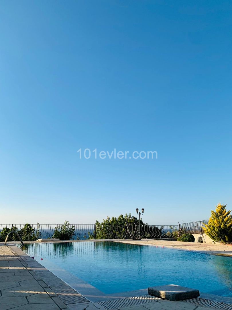 A MAGNIFICENT VILLA WITH SEA AND MOUNTAIN VIEWS IN THE CENTER OF THE NATURE, DAILY OR LONG-TERM ** 