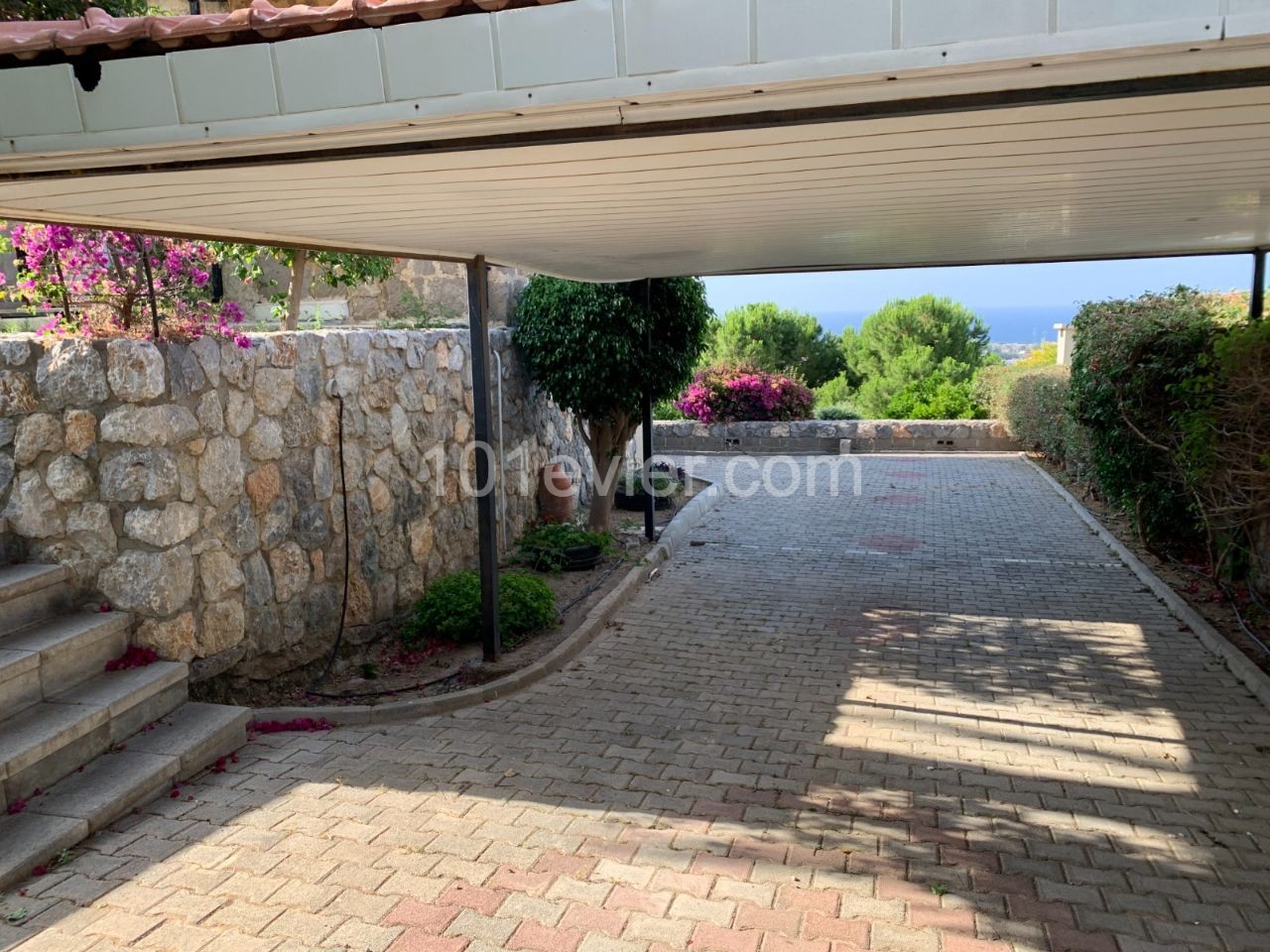 5+ 1  VILLA TO RENT IN KARAOGLANOGLU