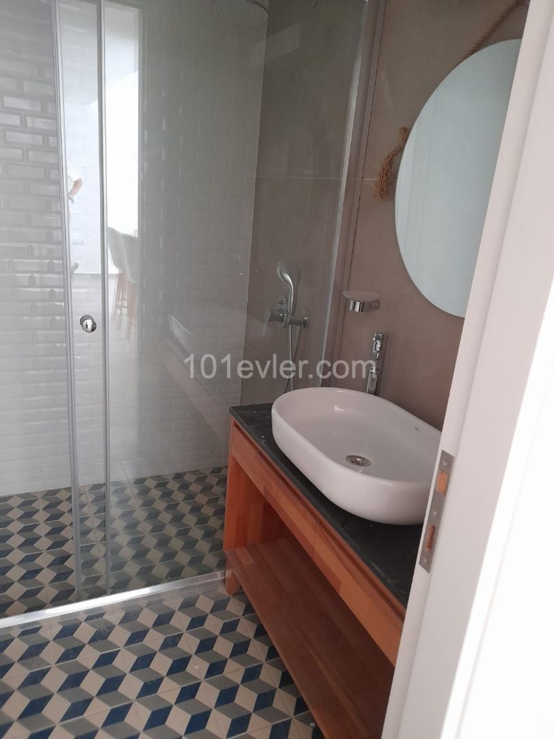 LUXURY 2 + 1  FLAT TO RENT IN GIRNE MERKEZ