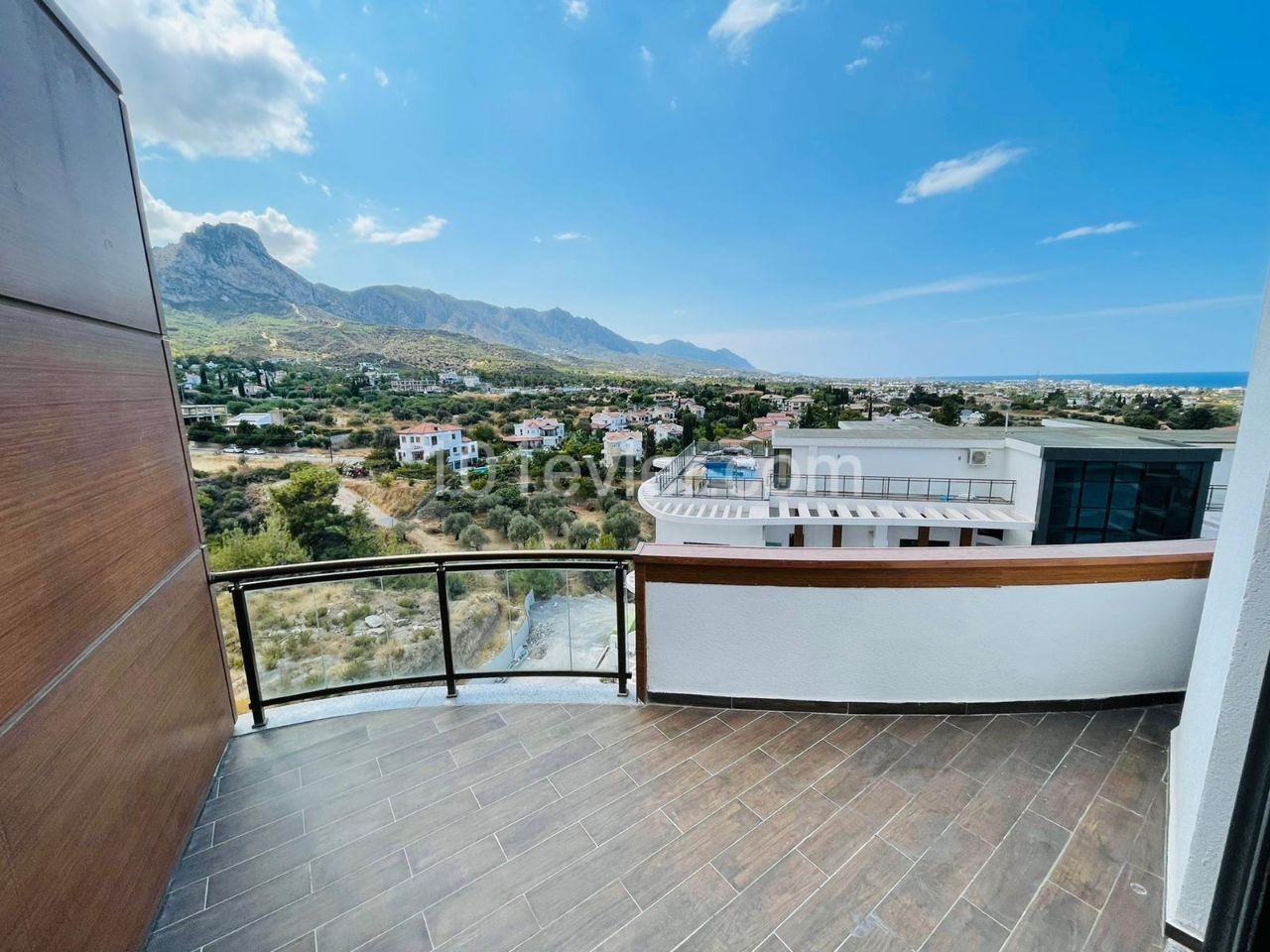 3 BEDROOM LUXURY DUPLEX IN GIRNE CENTER