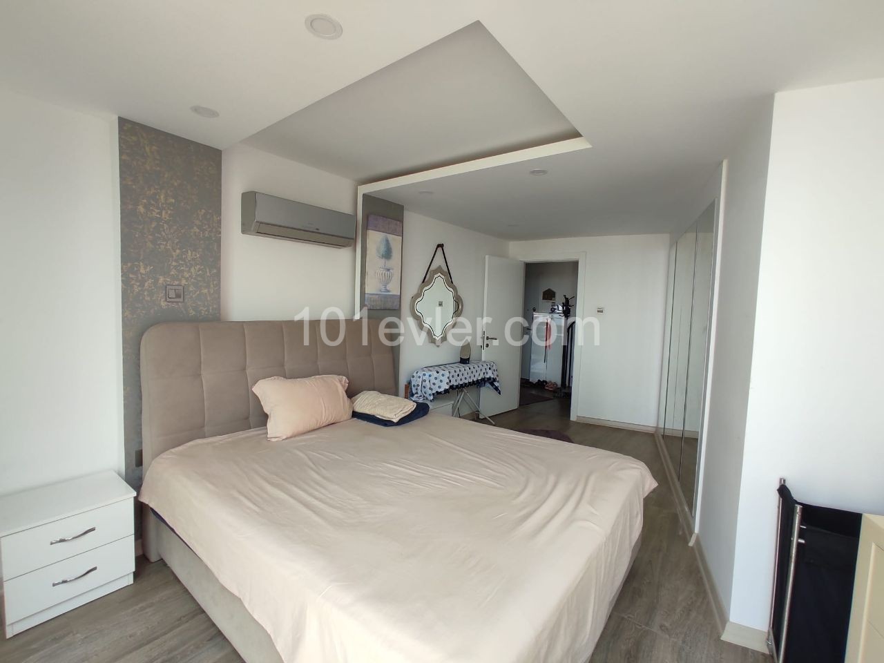 GİRNE MERKEZDE 3 YATAK ODALI LÜKS PENTHOUSE ** 