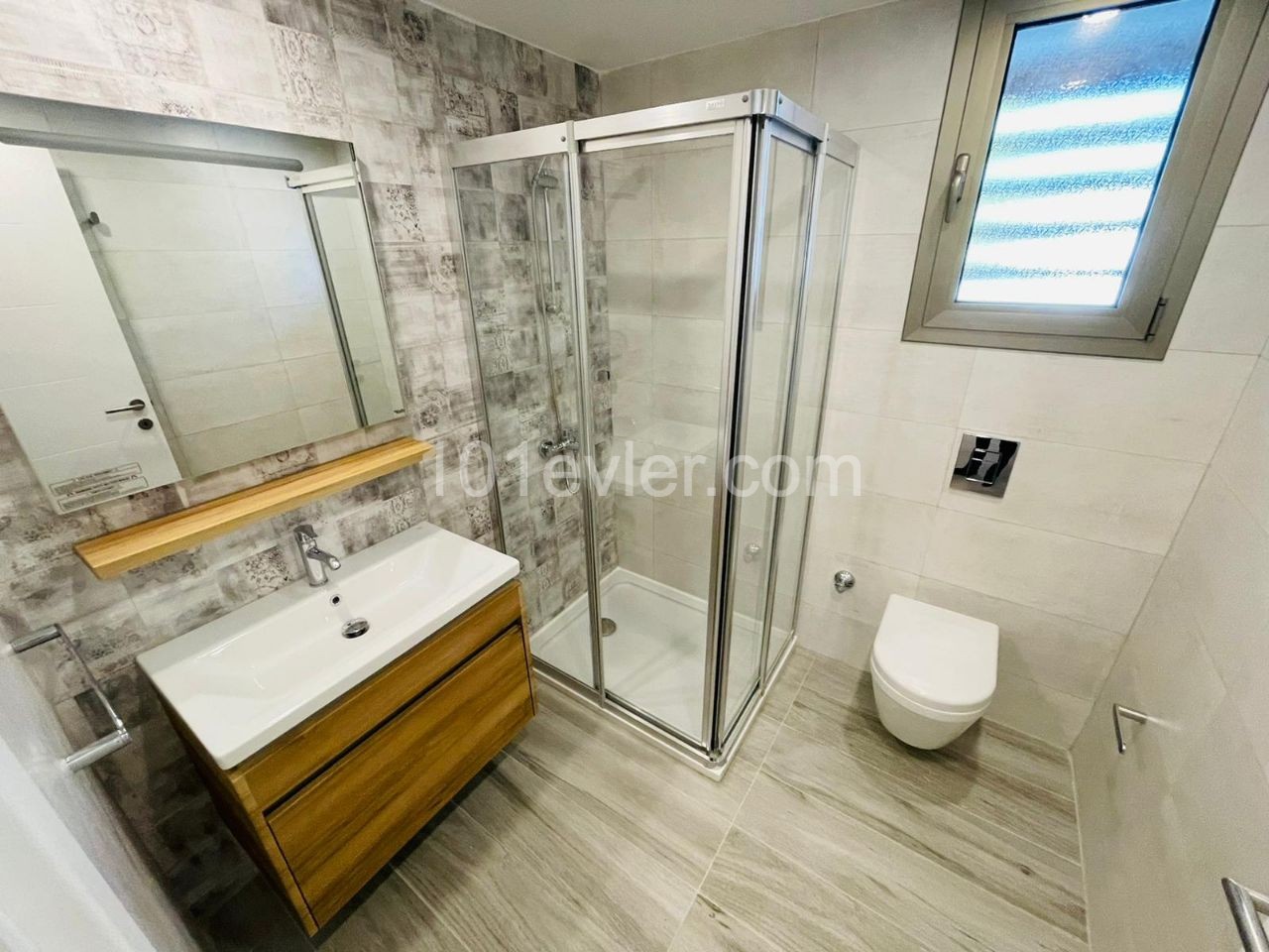 LUXURY 2 + 1  FLAT TO RENT IN ALSANCAK