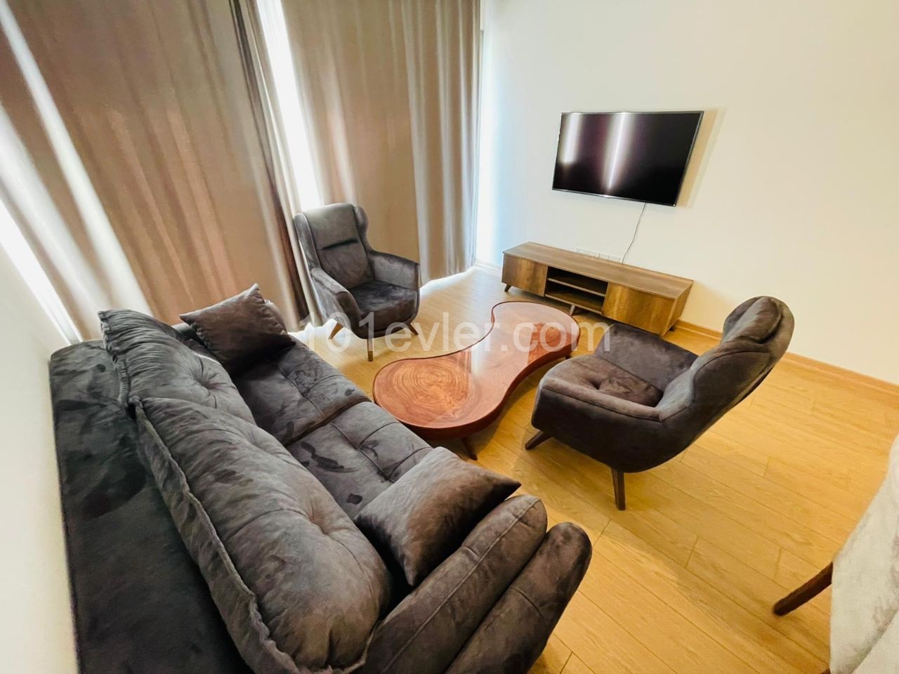 ALSANCAK'TA KİRALIK LÜKS 2+1 DAİRE ** 