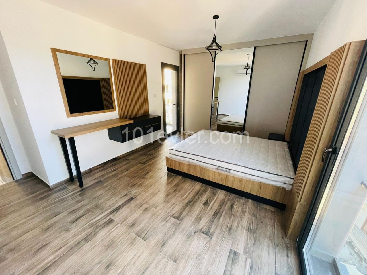 LUXURY 2 + 1  FLAT TO RENT IN GIRNE MERKEZ