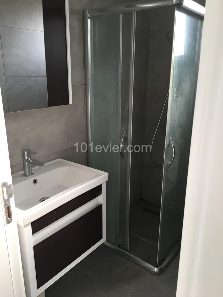 Girne Center'da Kiralık 3 +2 Penthouse ** 