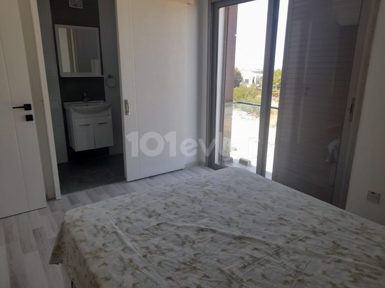 LUXURIOUS 2+1 APARTMENT IN KARAOĞLANOĞLU