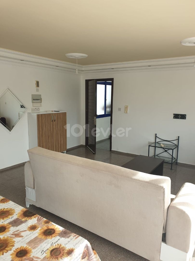 2+1 APARTMENT FOR RENT IN GIRNE CENTRE