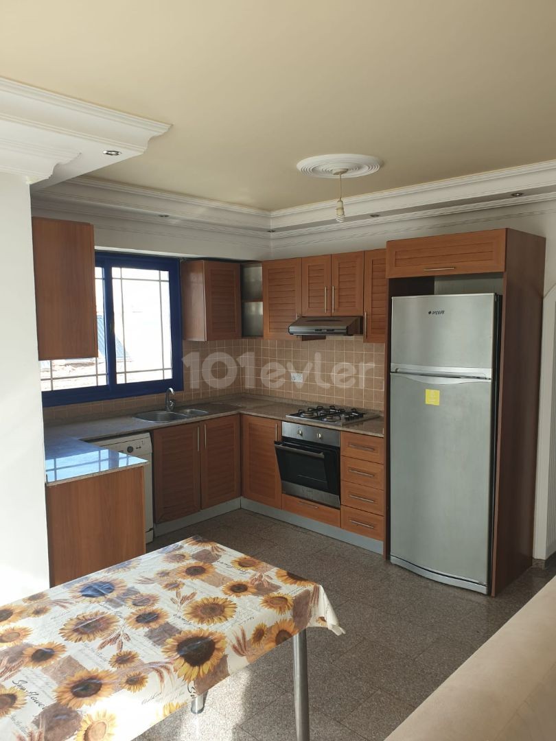 2+1 APARTMENT FOR RENT IN GIRNE CENTRE