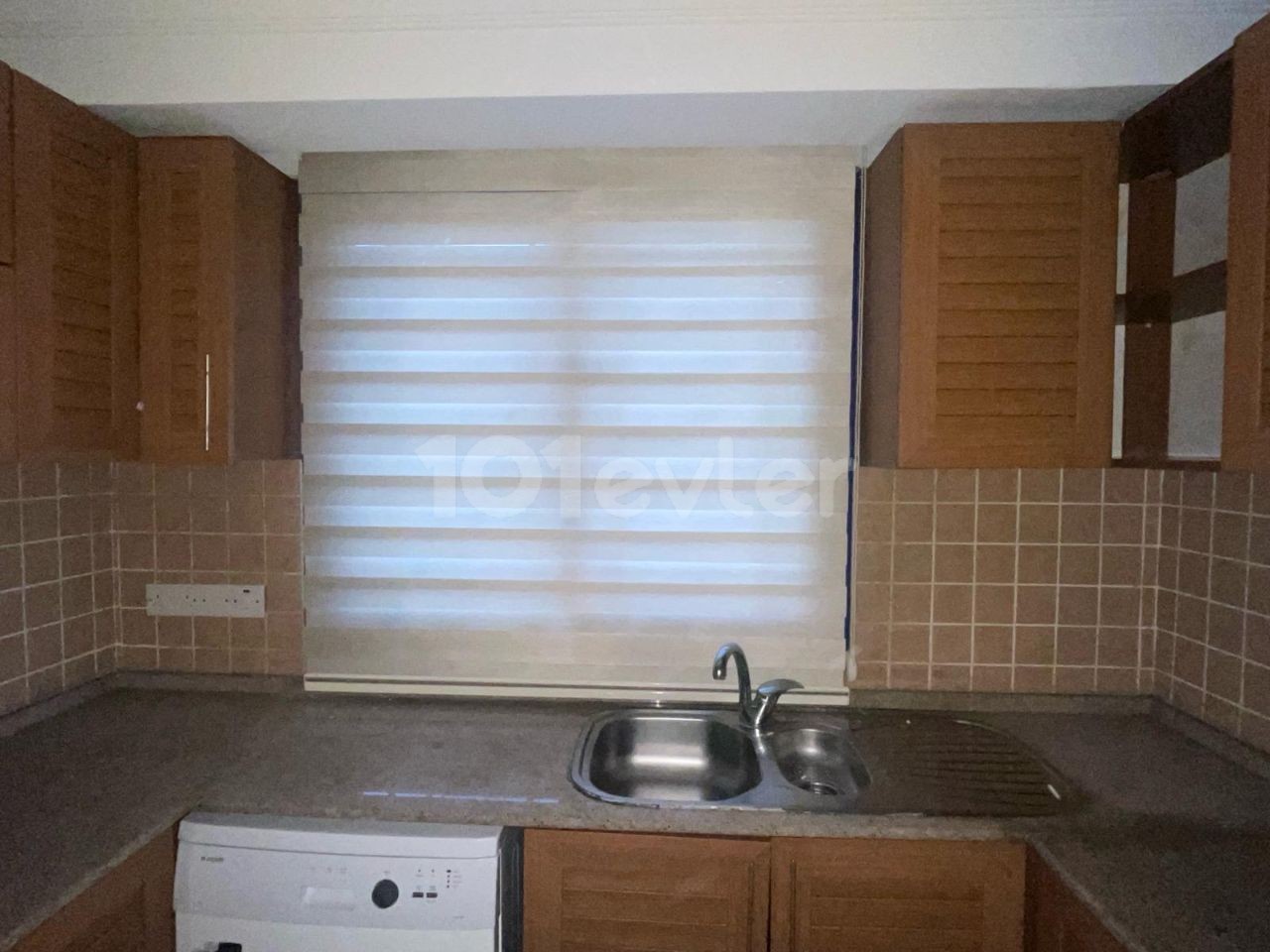 2+1 APARTMENT FOR RENT IN GIRNE CENTRE