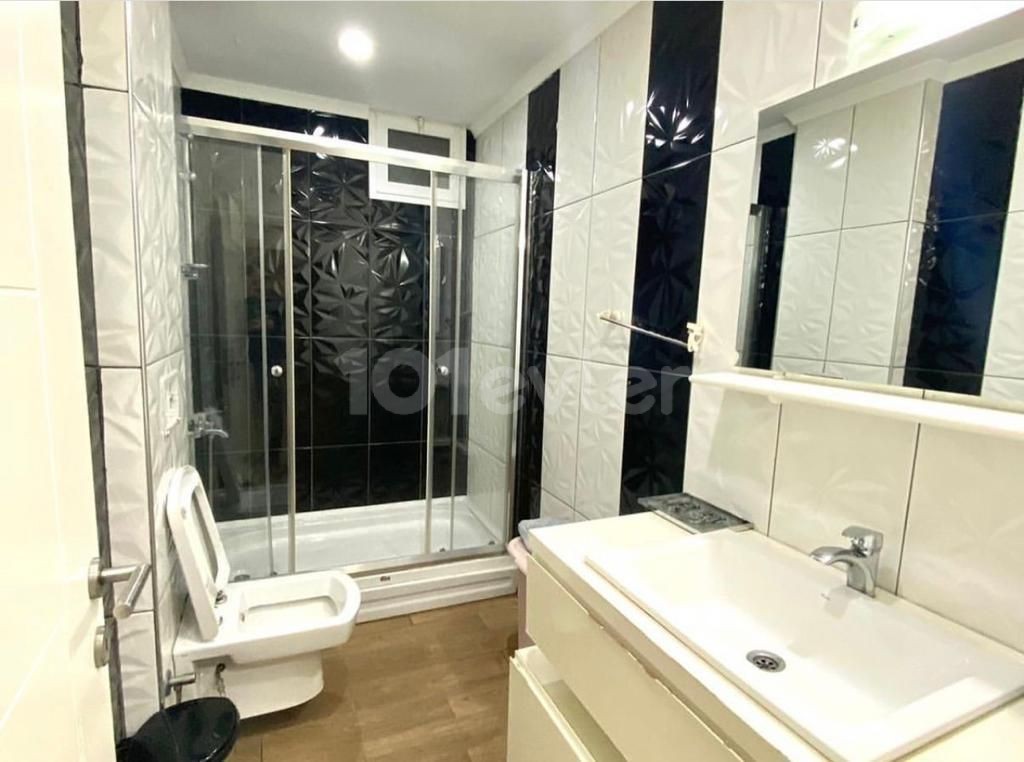 NICE ENSUITE 2+1 APARTMENT FOR RENT IN GIRNE CENTER