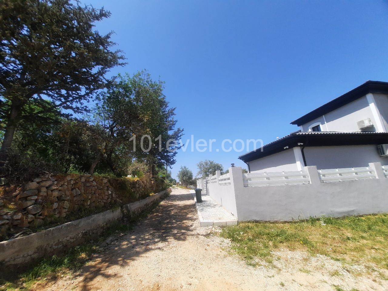 Residential Zoned Plot For Sale in Alsancak, Kyrenia