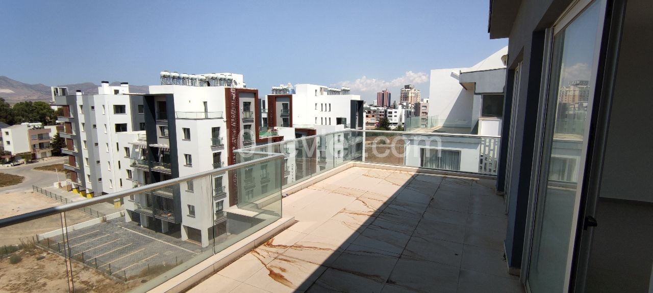 Lefkoşa Dereboyunda 3+1  KOÇAN HAZIR -HEMEN TESLİM -Türk Malı - Penthouse ( kdv yok -trafo yok ) 