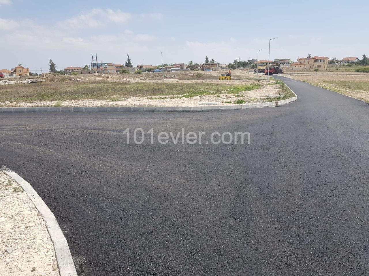 THE LAST 1 Dec Plot of Land in Turkish Production is 15 minutes away from Nicosia.Whether You Make A Villa Or An Apartment Suitable For The Structure. ** 