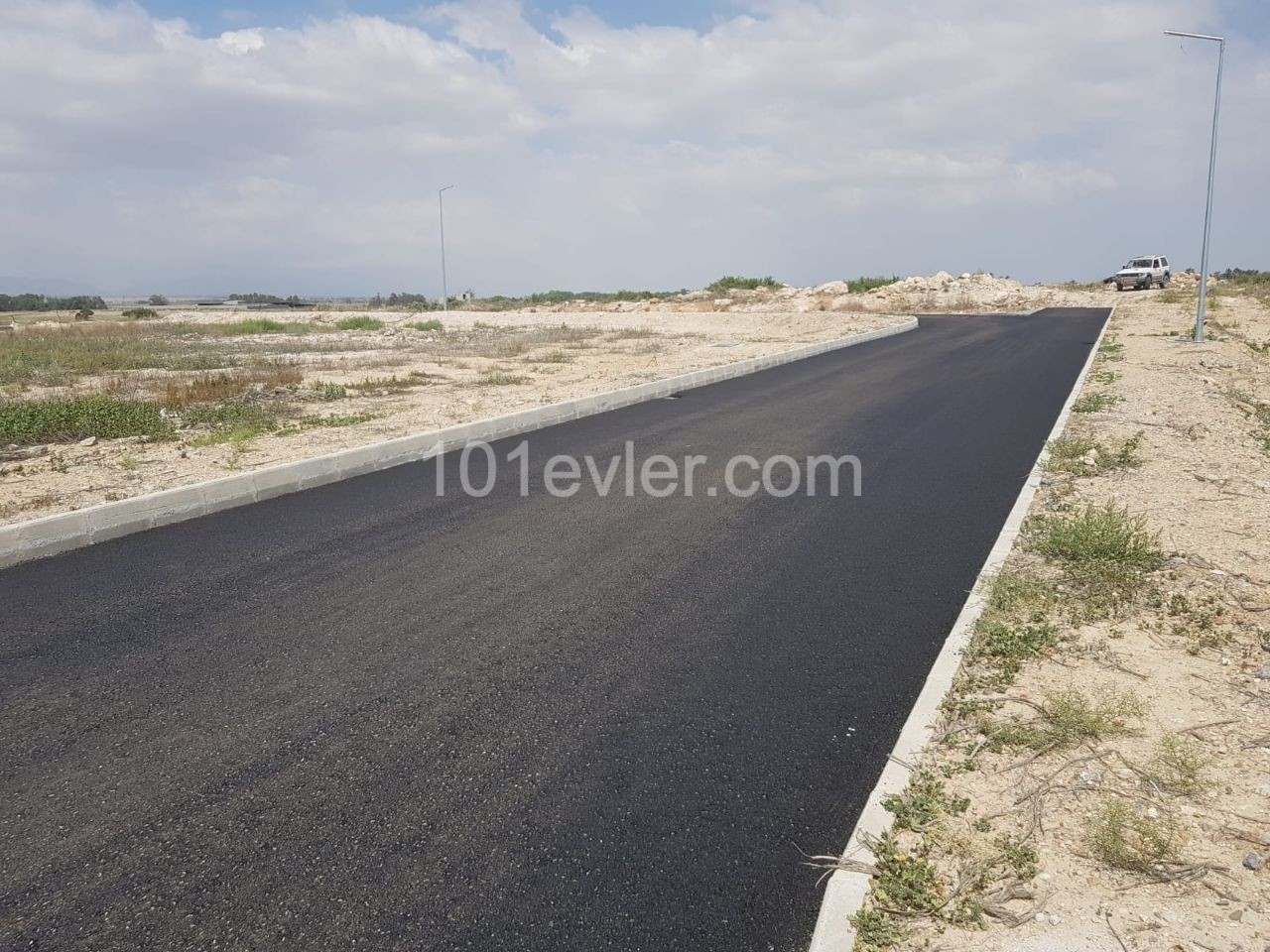 THE LAST 1 Dec Plot of Land in Turkish Production is 15 minutes away from Nicosia.Whether You Make A Villa Or An Apartment Suitable For The Structure. ** 