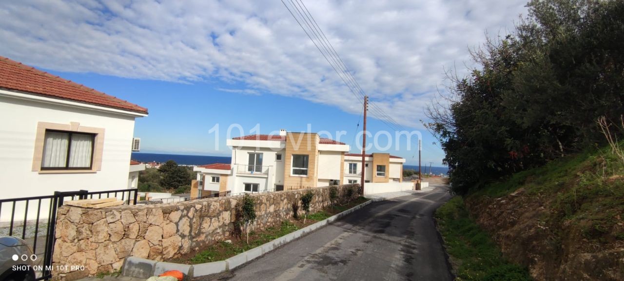 Girne Alsancak'ta 3+1 Özel Havuzlu Bungalow