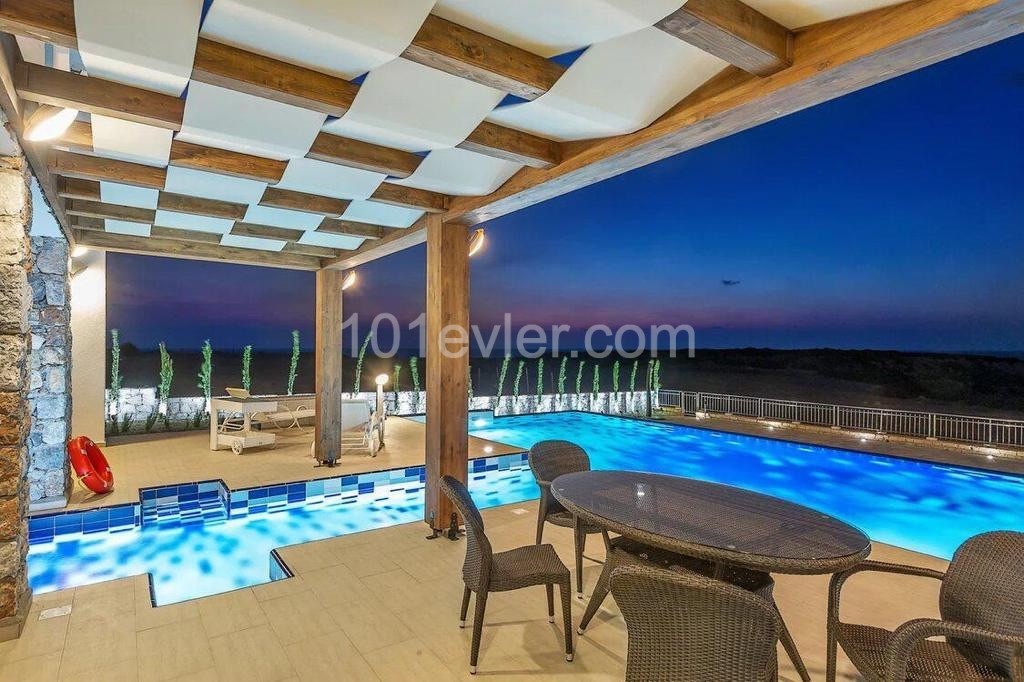 Girne esentepe 5+1 mustakil villa