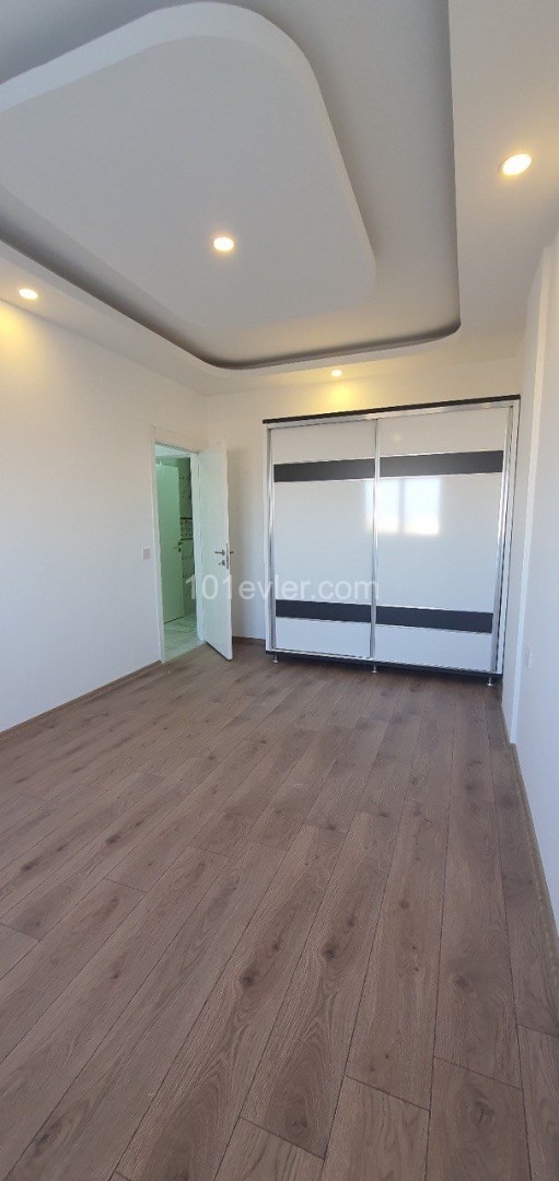 2 + 1 Luxus neue Wohnung zum Verkauf in Pier Long Beach ** 